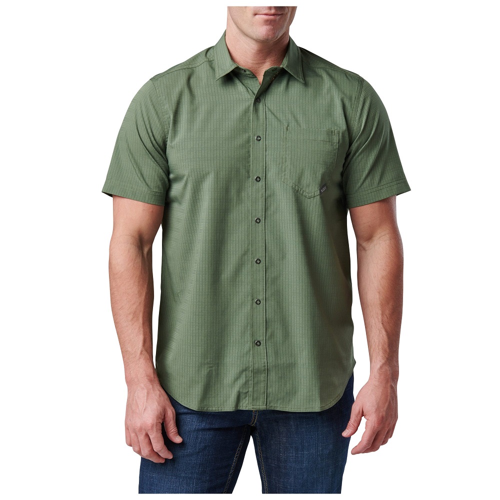 short sleeve shirt