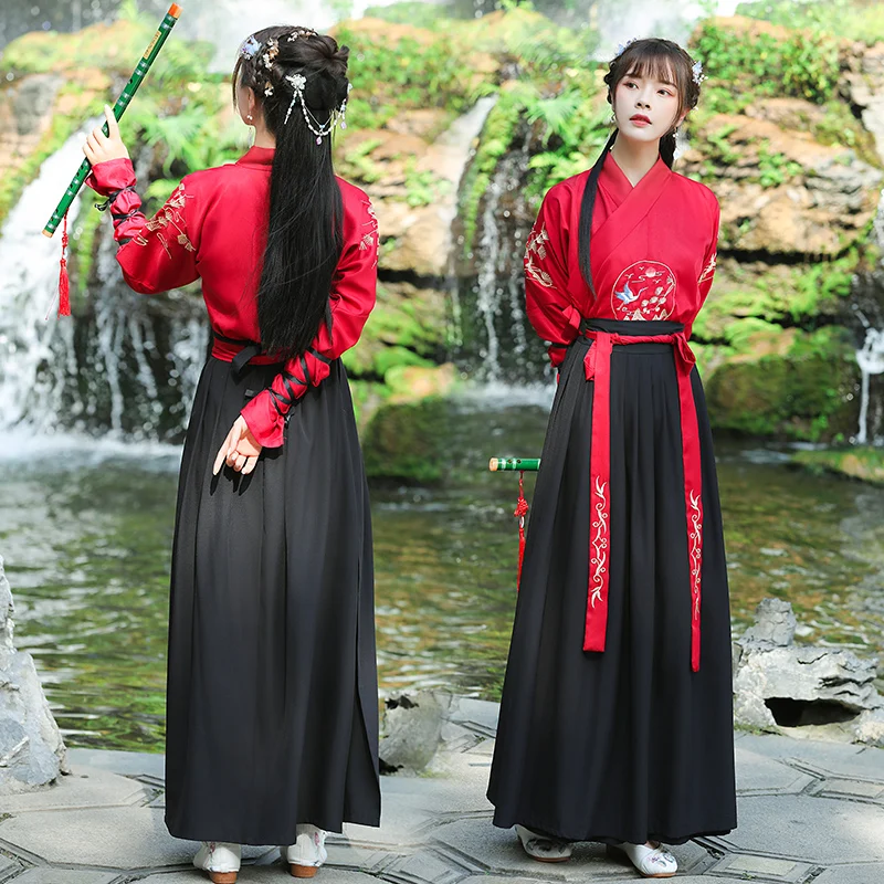 royal Chinese traditional dress Hanfu
