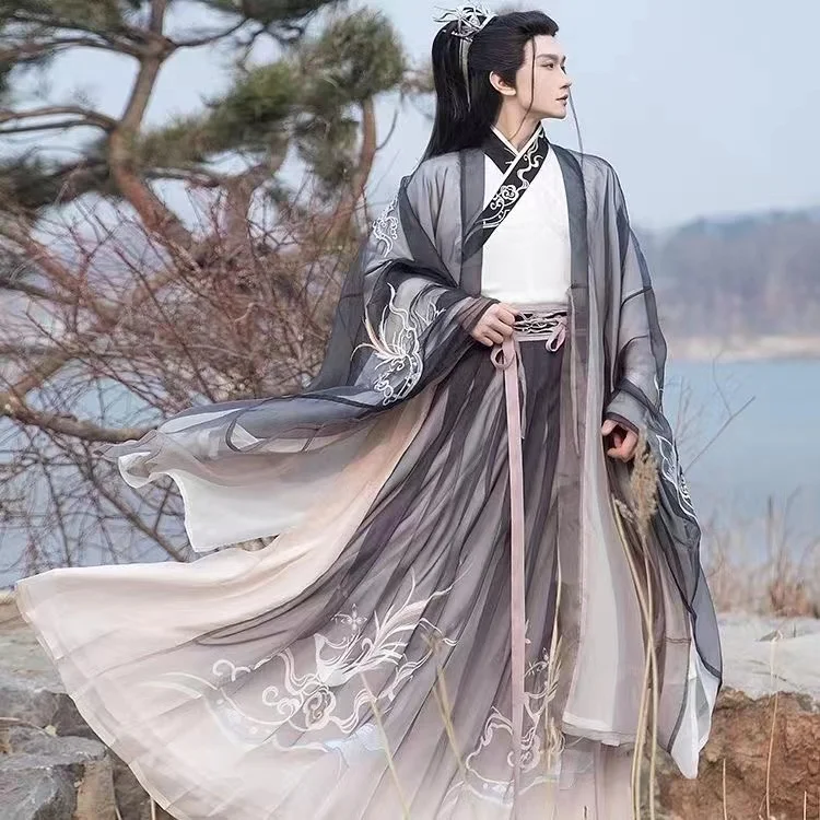 royal Chinese traditional dress Hanfu